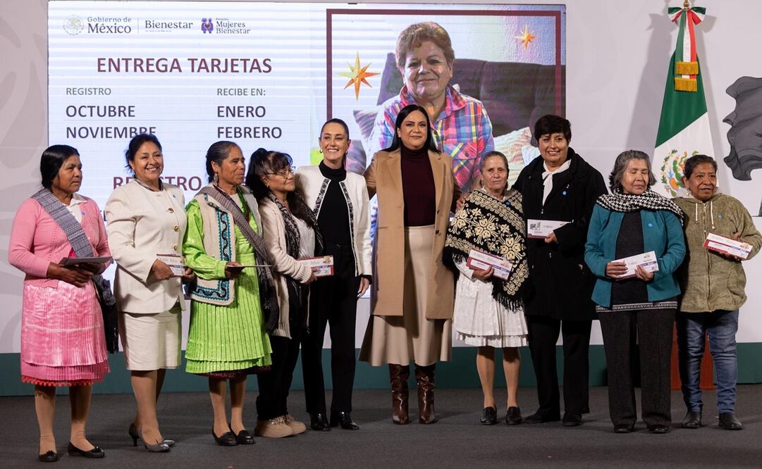 La presidenta Claudia Sheinbaum Pardo encabeza la conferencia mañanera del 02 de enero de 2025, desde Palacio Nacional. Foto: Hugo Salvador / El Universal
