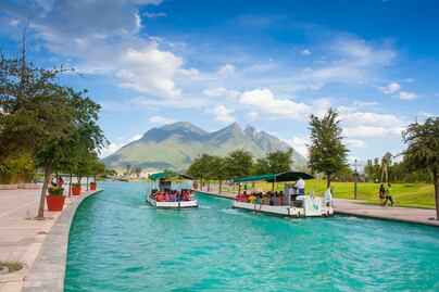 5 cosas que hacer en el Paseo Santa Lucía de Monterrey