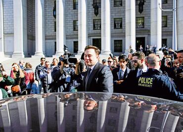 Director de Tesla logra acuerdo con la SEC sobre uso de Twitter