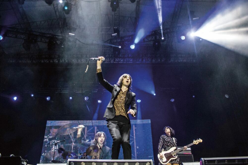 El grupo de rock escocés Primal Scream fue una de las bandas que prendió el último día del festival (GERMAN ESPINOSA. EL UNIVERSAL)