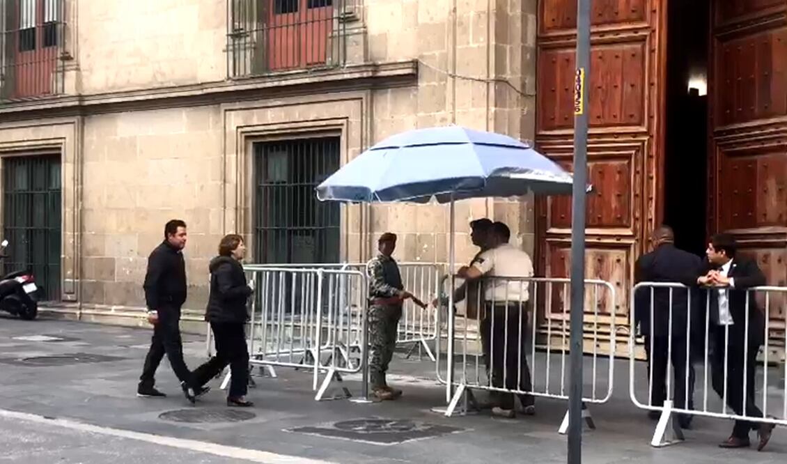 El presidente Andrés Manuel López Obrador sostiene esta mañana una reunión en Palacio Nacional con Delfina Gómez, gobernadora electa del Estado de México. Foto: especial