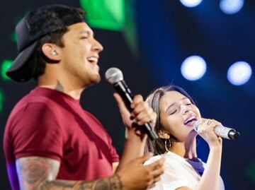 Esto es lo que tuvo que hacer Christian Nodal para cantar “Dime cómo quieres” junto a Ángela Aguilar