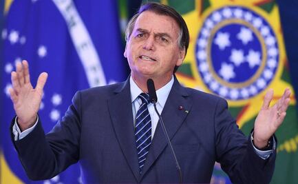 Bolsonaro carga contra China; insinúa que creó el Covid-19 para lanzar una "guerra química"
