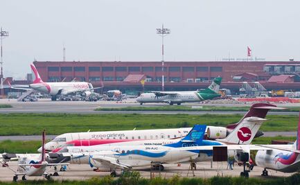 Hallan los restos de avión de pasajeros que desapareció en Nepal con 22 personas a bordo