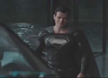 El Snyder Cut de Justice League muestra a Superman de negro