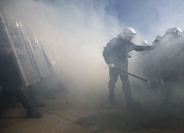 Tear gas and pepper spray could hasten the spread of COVID-19