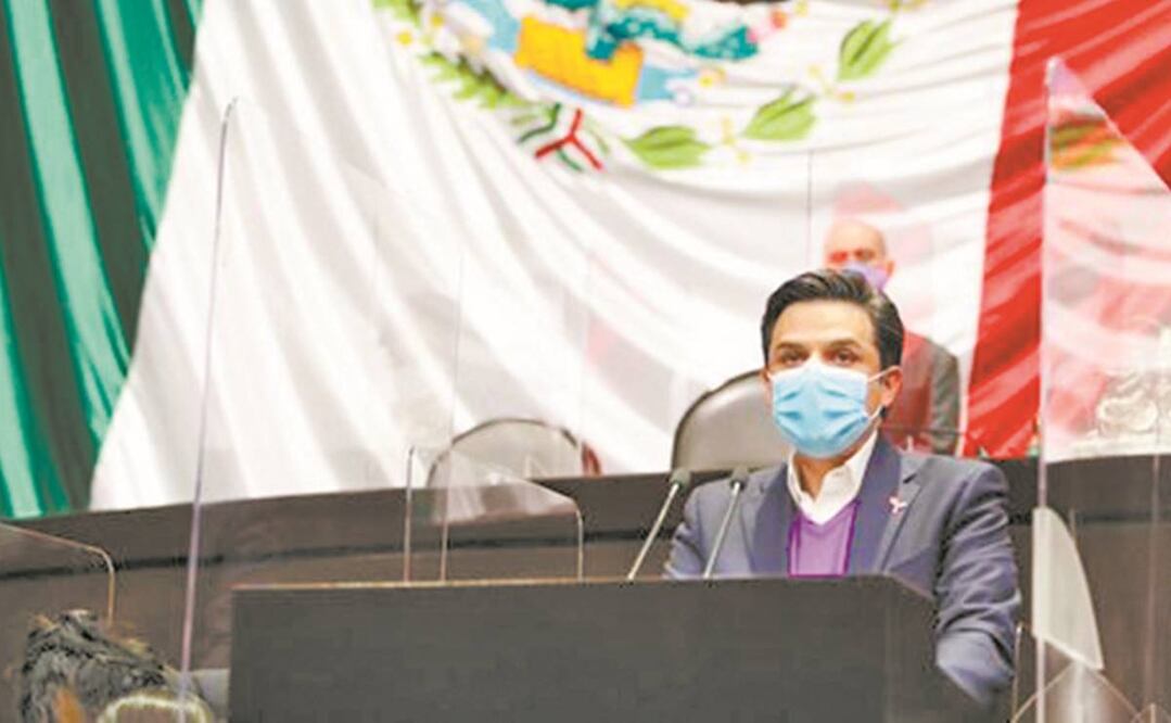 Al comparecer ante la Cámara Alta, Robledo hizo votos porque se entregue la medalla Belisario Domínguez al personal de salud. Foto: Archivo/EL UNIVERSAL