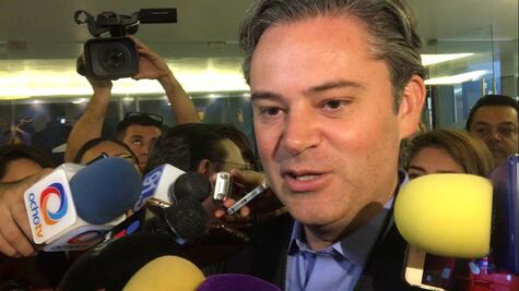 Derecho al futuro no vendrá ni del autoritario del pasado ni de la derecha: Nuño