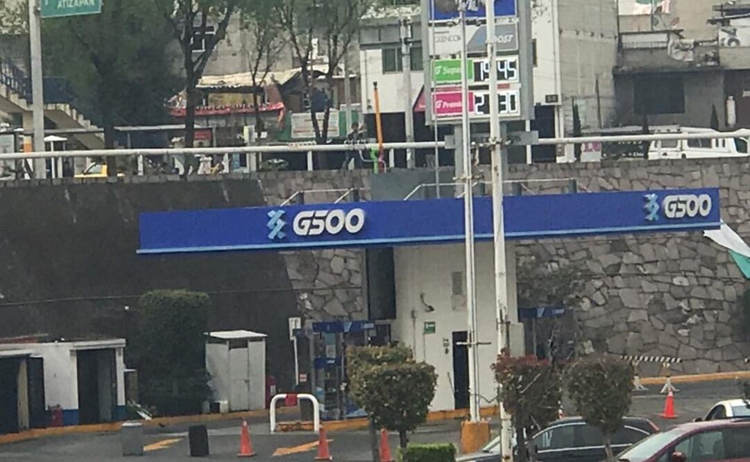 Cerrada gasolinera de la Mega de San Mateo en Naucalpan. Foto: Rebeca Jiménez/ EL UNIVERSAL
