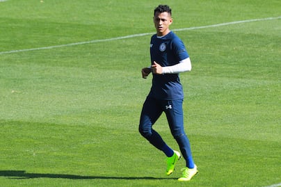 Por molestias Yoshimar Yotún descartado para jugar frente a León