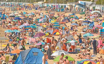 Gobiernos pactan vacunas con empresas