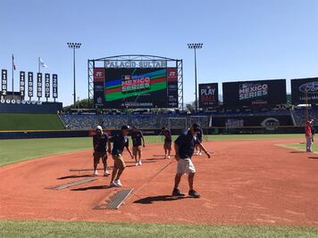 Incluso en las Series Internacionales, Grandes Ligas sigue jugando en su propia tierra