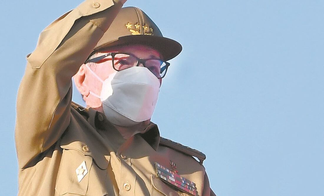 Ejecutivo se reúne con Raúl Castro