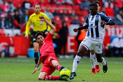 Toluca le quita el invicto a Monterrey