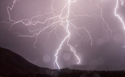 Muere niño alcanzado por un rayo en escuela de Morelia