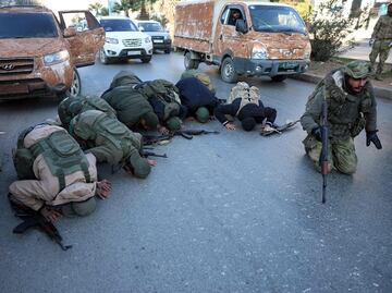 Ejército sirio reconoce que yihadistas y rebeldes entraron en amplias zonas de Aleppo; reportan ataques rusos en la ciudad