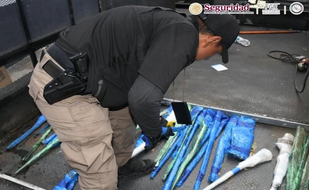 Aseguran 210 armas ocultas en semirremolques procedentes de Texas; detienen a tres en Nuevo León. Foto: Especial