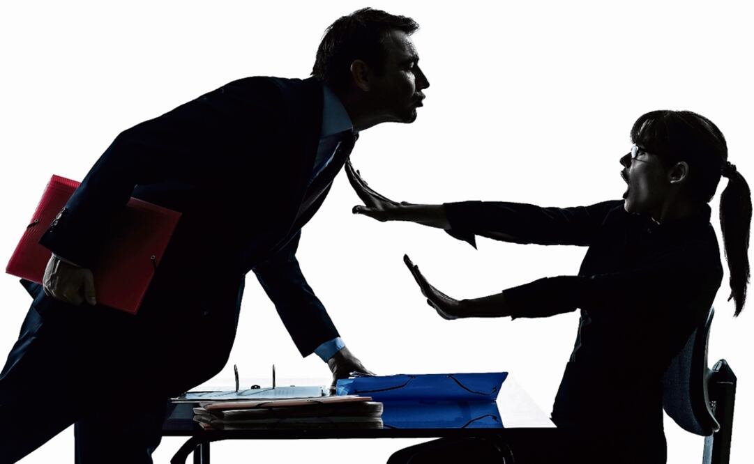 Inside, the jacket has a small LED that warns that the self-defense mechanism is on - Photo: Franck Camhi/EL UNIVERSAL