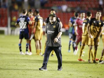 Martino y Almeyda son buenos candidatos para el Tri: Maradona