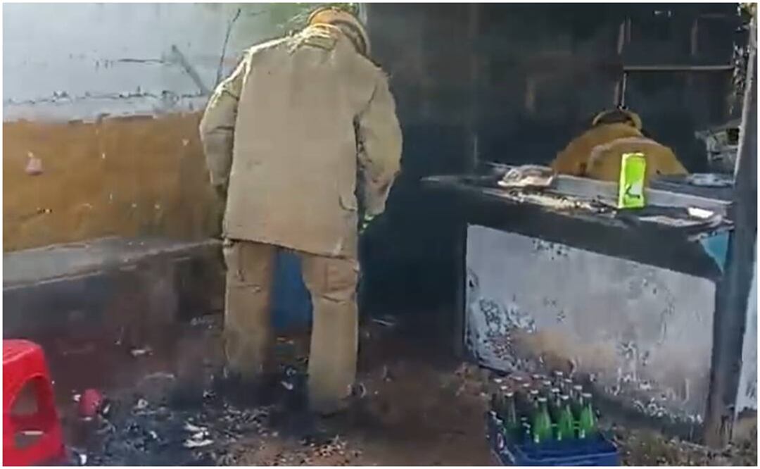 Un puesto de antojitos en Valladolid, Yucatán se incendió y dos mujeres resultaron lesionadas con diferentes quemaduras (09/10/2024). Foto: Especial