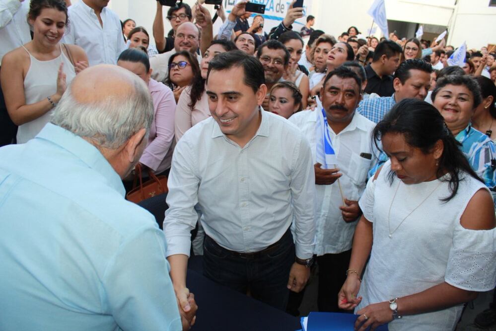Asís Cano Cetina señaló que su planilla “refleja el ánimo de unidad” en su partido (Foto: tomada de Twitter @AsisFC)