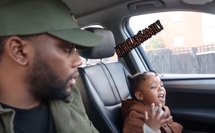 Niña se hace viral por cantar a Selena con mucha pasión