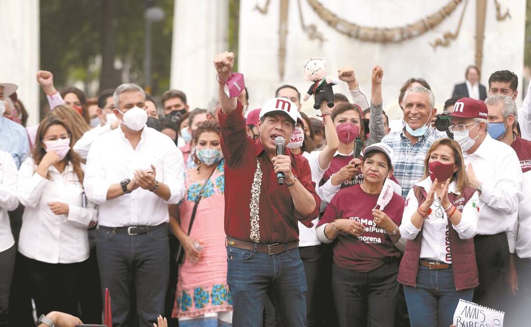 Mario Delgado festejó la victoria de Morena en la alcaldía Cuauhtémoc que recién perdió su partido. Foto: Valente Rosas/ El Universal.