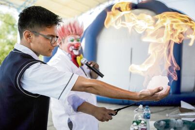 Borita y Telurio impulsan la ciencia con toque de comedia