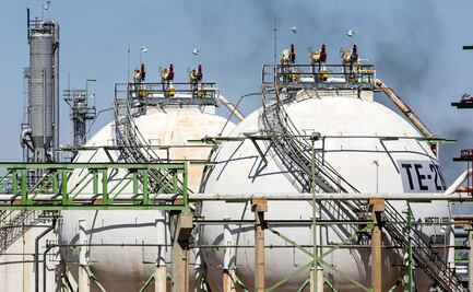 Petróleo mexicano cae 2.9%; se vende a 15.33 dls. por barril 