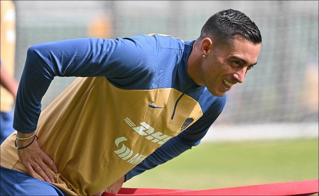 Rogelio Funes Mori fue presentado oficialmente como fichaje de Pumas para el Clausura 2024 / FOTO: Cortesía Pumas