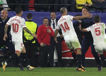 Pizarro sentencia igualada del Sevilla al Liverpool