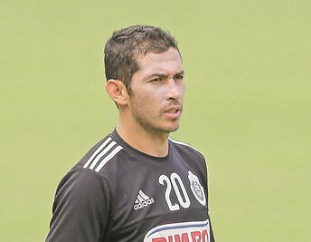 Chivas busca salvarse con unión de grupo