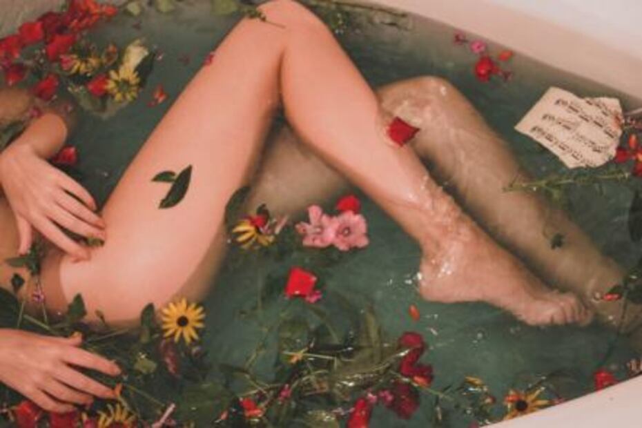 8 usos del agua de rosas en la piel