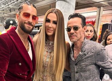 Captan a Ninel Conde "en modo fan" para tomarse foto con Maluma