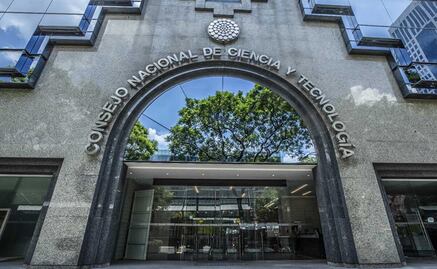 Becas para madres, estancias en Japón, especialidades médicas… Aquí el calendario para las becas Conacyt 2022