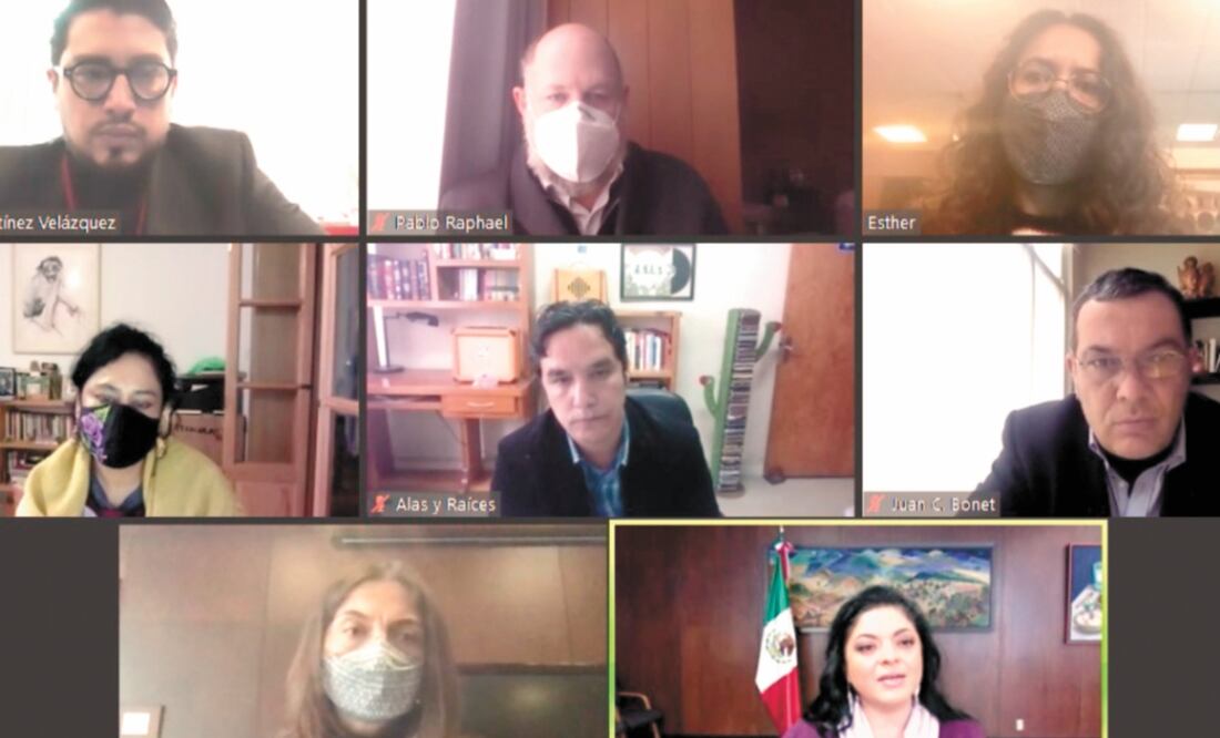 Alejandra Frausto (abajo a la derecha) anunció el lunes en conferencia a los participantes en “Diálogo y construcción por la cultura”, pero no habló de ceses ni castigos por el polémico chat. Secretaría de Cultura