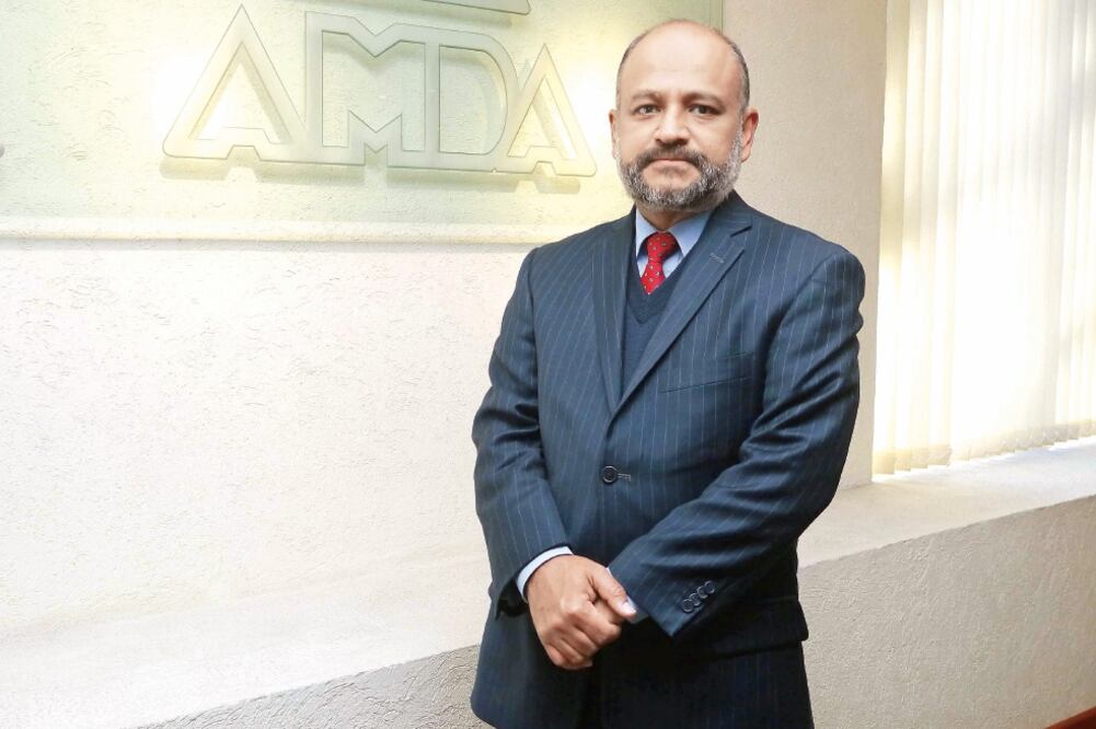 Guillermo Rosales, director general adjunto de la AMDA, afirma que durante mayo y junio todas las agencias automotrices tuvieron dificultades (ARCHIVO EL UNIVERSAL)