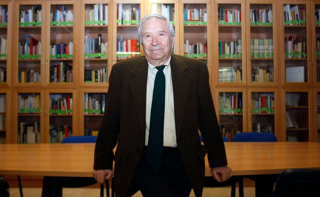 El activista Homero Aridjis inauguró hoy su portal en la Biblioteca Virtual Miguel de Cervantes de la Universidad de Alicante.(FOTO: EFE)