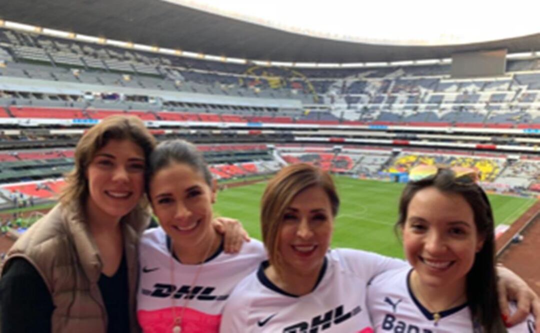 Rosario Robles en el estadio