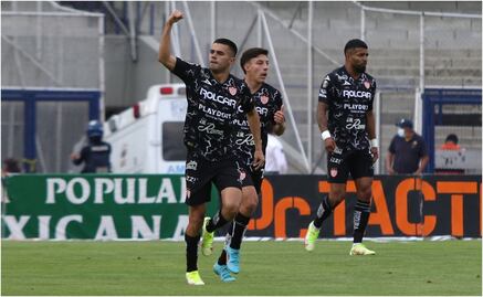 El Necaxa goleó a Pumas en C.U; los felinos registran tres derrotas consecutivas