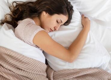 El aminoácido que ayuda a dormir mejor y tener un sueño reparador; se encuentra en estos alimentos