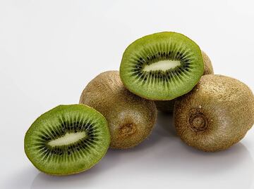 El kiwi ayuda a combatir el estreñimiento