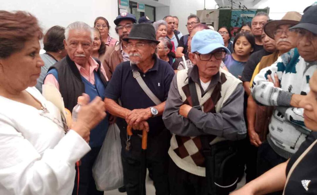 Adultos mayores buscan escrituración de predios en Naucalpan tras vivir en ellos 40 años. Foto: Rebeca Jiménez/EL UNIVERSAL