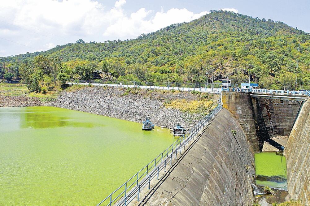 El nivel de almacenamiento de las presas hace factible que se dote de agua a diversos municipios mexiquenses en 2016, de acuerdo con José Manuel Camacho Salmón, titular de la Caem (ARCHIVO EL UNIVERSAL)
