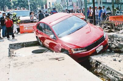 Atropellan a una mujer en Bucareli
