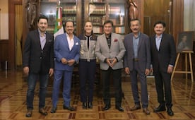 Sheinbaum recibe a Los Tigres del Norte en Palacio Nacional; "representan mucho para mexicanas y mexicanos", destaca