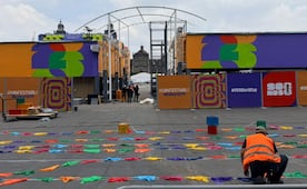 A 4 días del Mundial, continúan trabajos en el FIFA Fan Fest del Zócalo; hay adornos y la pantalla principal instalada