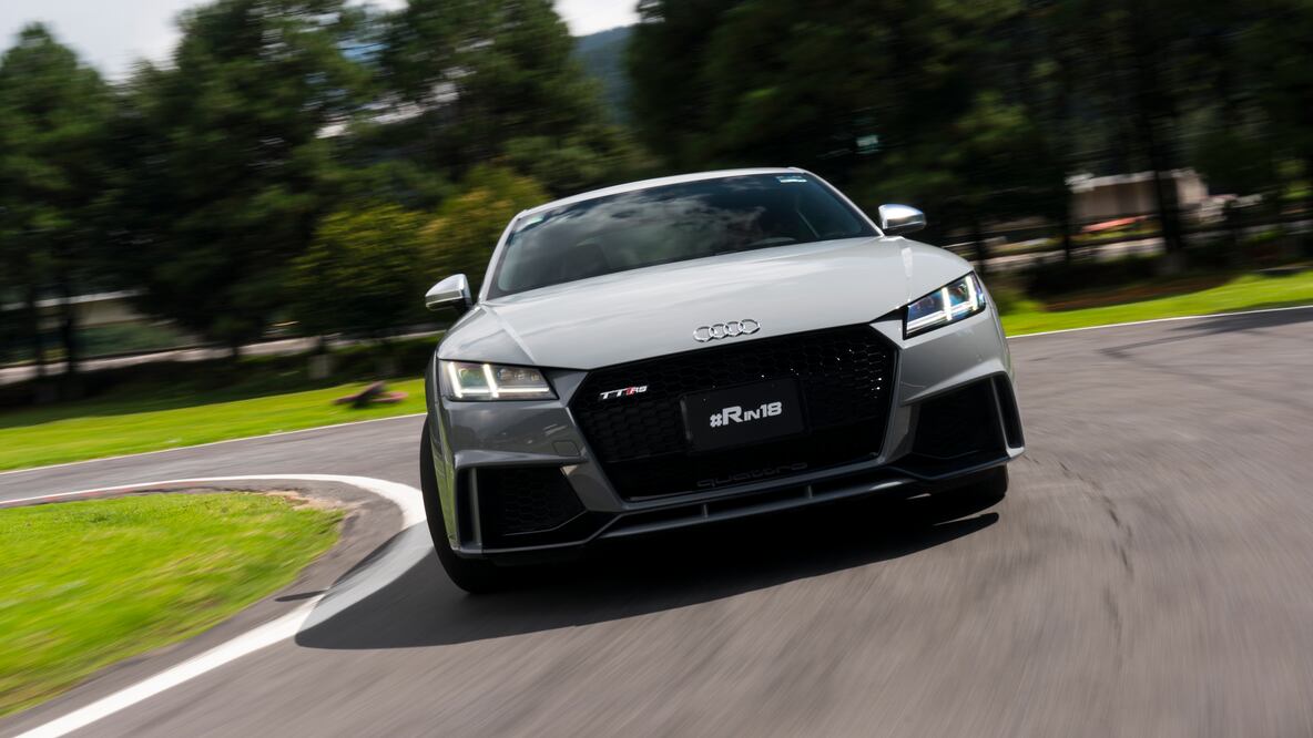 Audi TT RS: Fuerza bruta en un empaque atractivo y de súper lujo