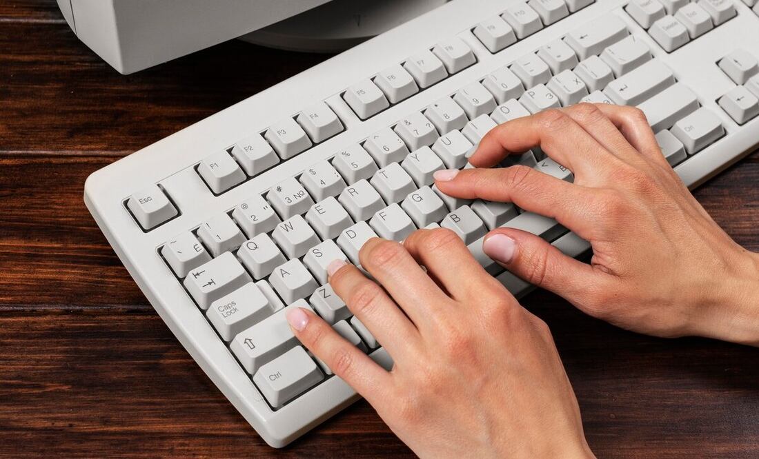 Teclado de la computadora. Foto: Freepik