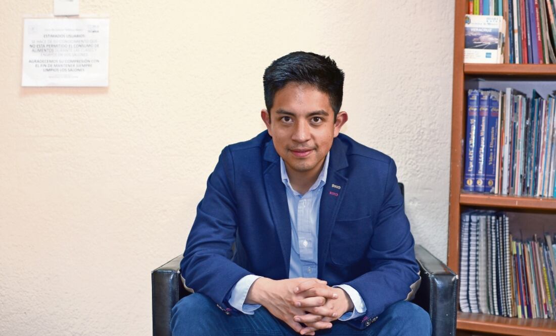 José Luis Gallegos partirá a Estados Unidos en agosto, donde sus estudios de maestría serán financiados 50% por Harvard y 50% por la beca. Foto: CORTESÍA DE VÍCTOR AGUILAR